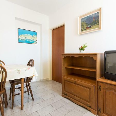 Apartment Pavacic Đảo Krk Ngoại thất bức ảnh